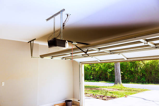 Top rated local Garage Door Panel Replacement specialists in Cambridge, MN